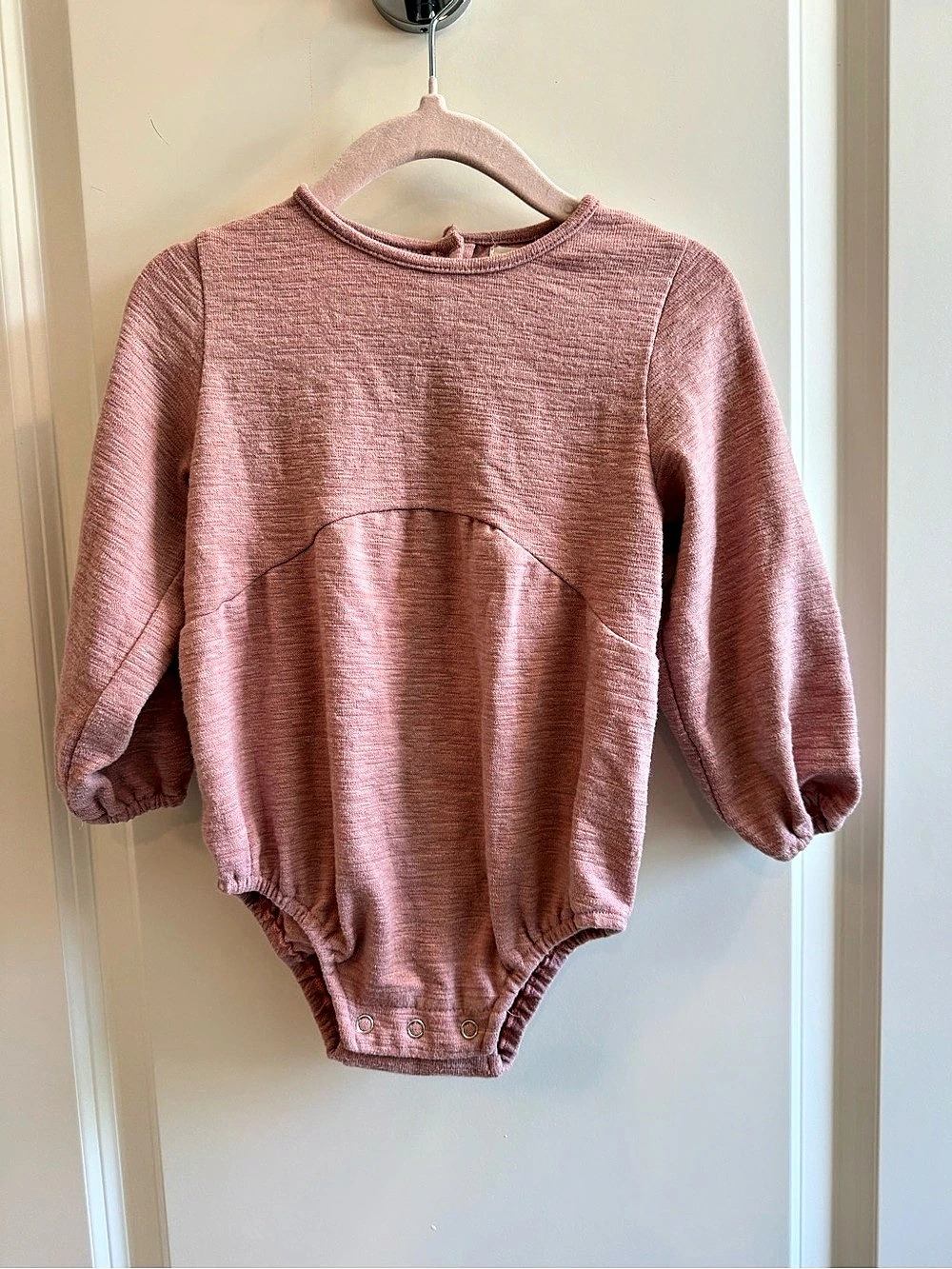 Ettie H Pink Long Sleeve Bubble Soft Romper Baby 12-18M Like New